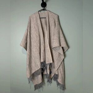 Faribault Women’s Gray 100% Virgin Wool Shawl with Fringe